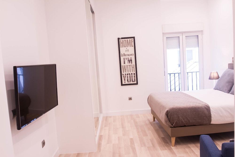 Hotel Arenal Gran Via 4*