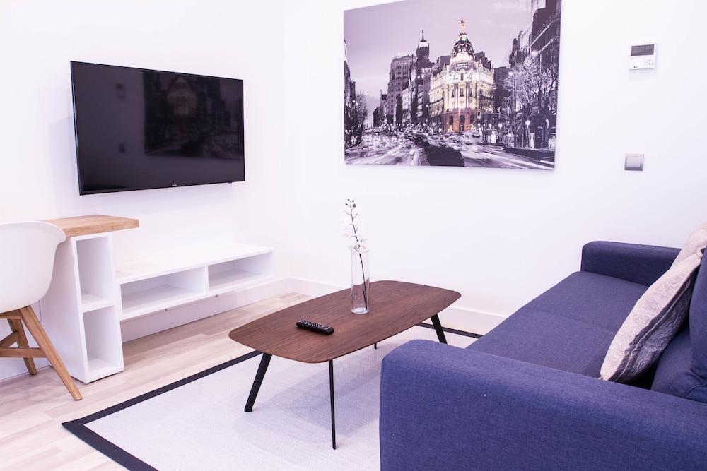 Hotel Arenal Gran Via 4*